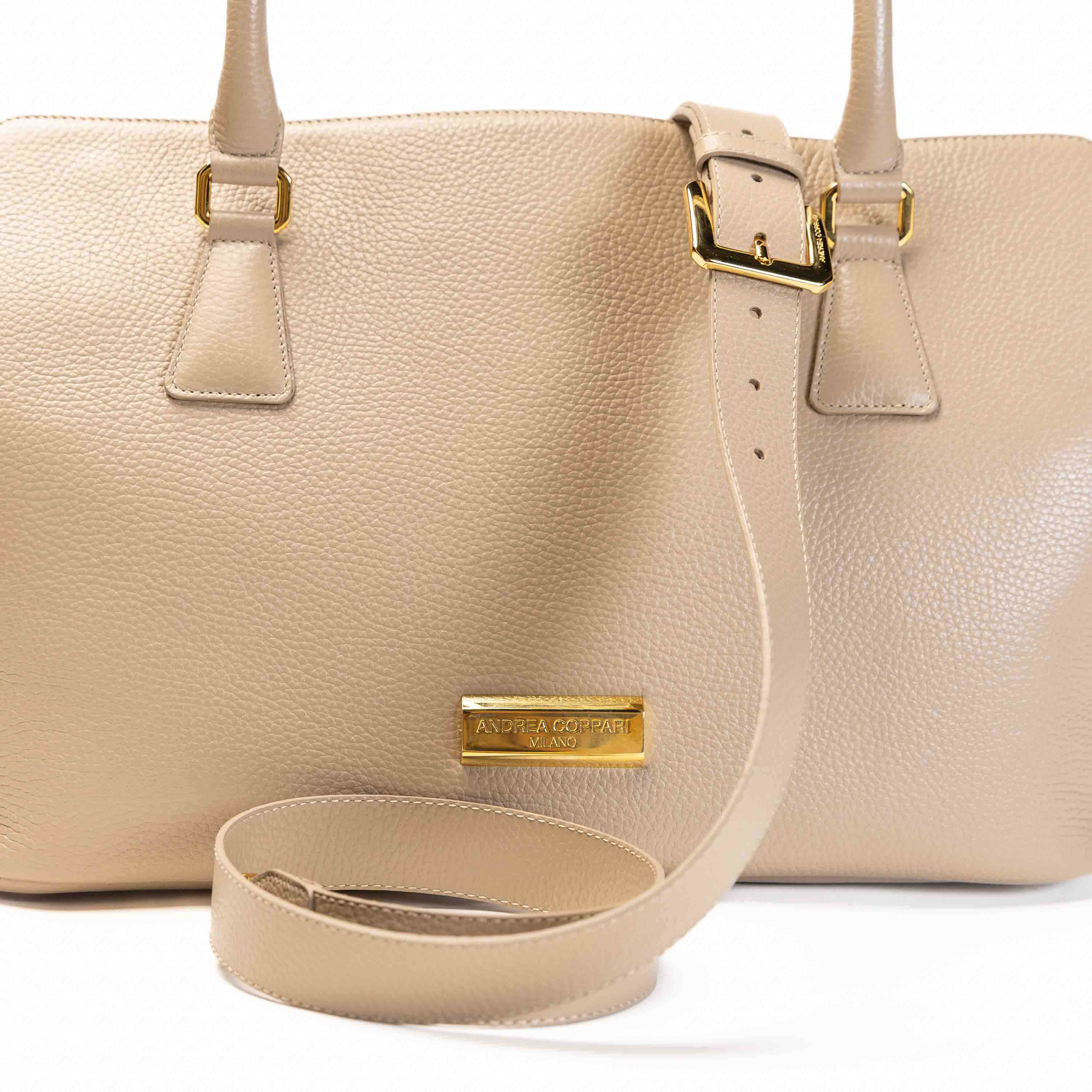 Borsa ARIA color BEIGE- dettaglio cinghia regolabile